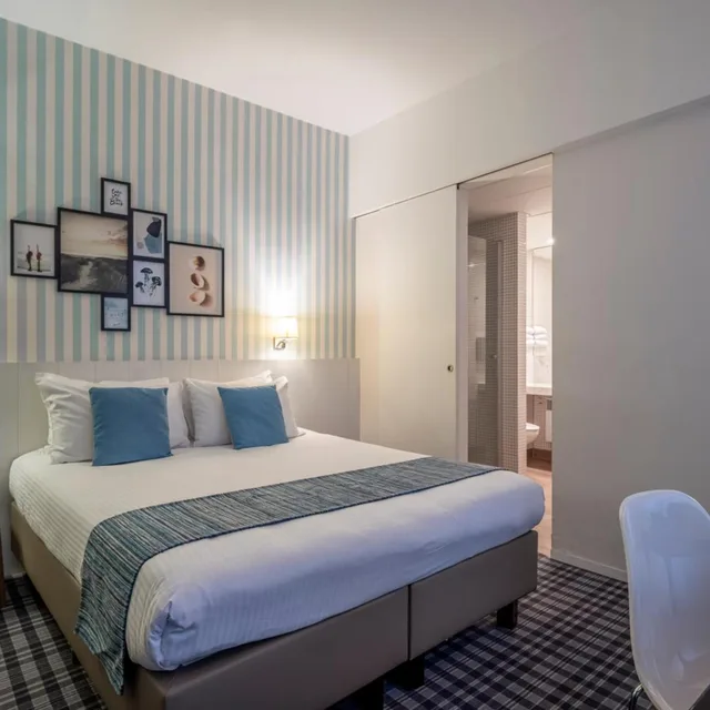 Room, Triple, Single Bed, Leopold Hotel Ostend 4/10