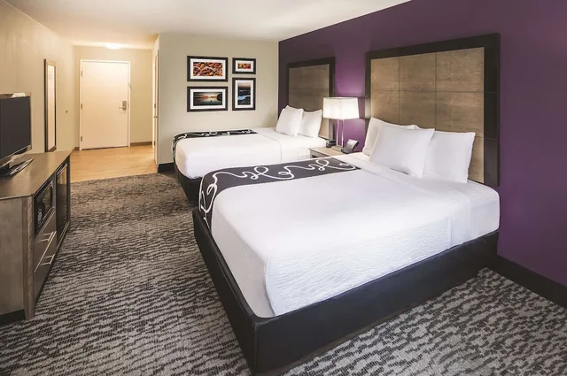 جناح استوديو بسرير كينج، La Quinta Inn And Suites by Wyndham Milledgeville 5/9