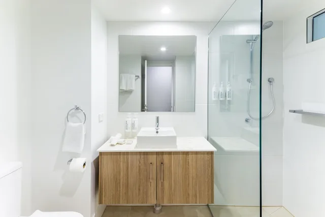 غرفة بريميير بسريرين منفصلين بإطلالة على الحديقة بغرفتي نوم، Oaks Port Douglas Resort 6/6