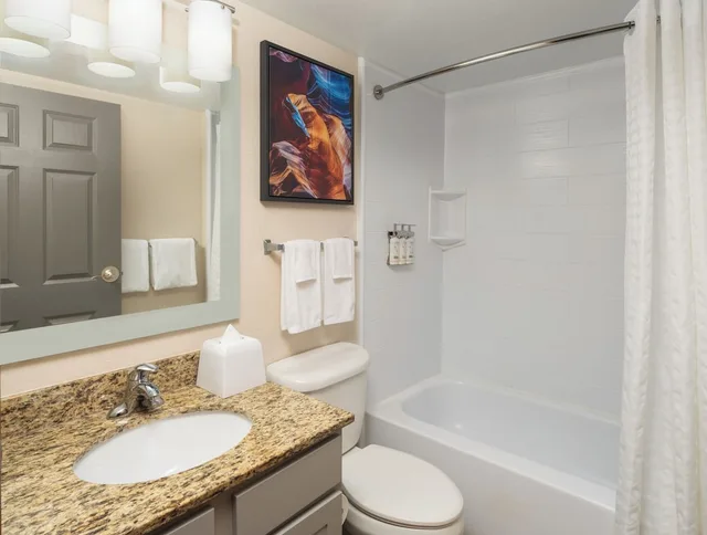 جناح استوديو بسرير كينج، Towneplace Suites Miami Lakes 3/5