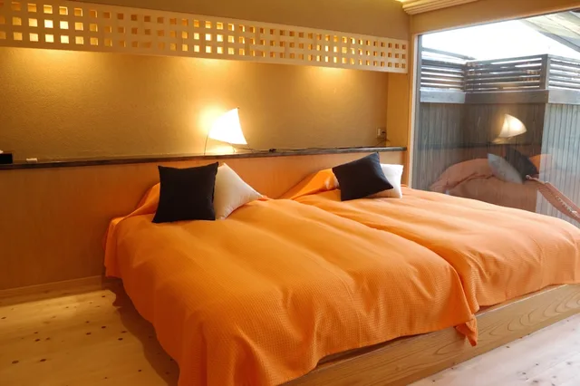 Suite, Twin Beds, 2 Futon Beds, Courtyard View, Outdoor View, Bathtub، Yatsusankan 1/1