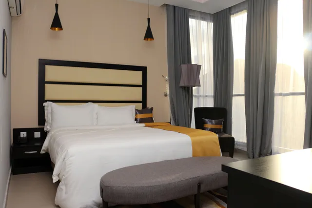 جناح استوديو فاخر بسرير كينج لذوي الإعاقة، Mayhill Hotel 3/10