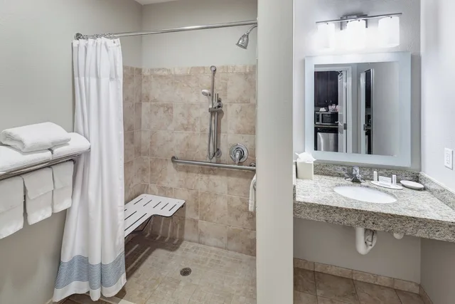 Studio, King Bed, Sofa, Accessible, Towneplace Suites By Marriott Columbia Southeast Ft Jackson 4/6