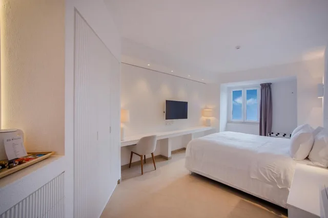 غرفة ديلوكس بسرير مزدوج بإطلالة على البحر، Pagoda Hotel Residence 1/5