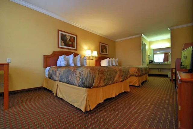 غرفة بسريرين كوين للمدخنين، Rodeway Inn Killeen near Fort Hood 1/1
