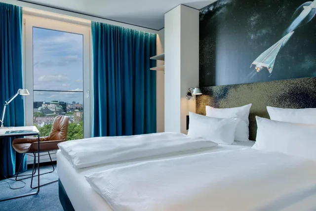 Standard, Double Bed, Motel One Deutsches Museum 2/6