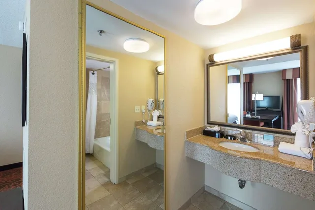 جناح استوديو بسريرين كوين مع أريكة، Hampton Inn And Suites Jacksonville Airport 5/5