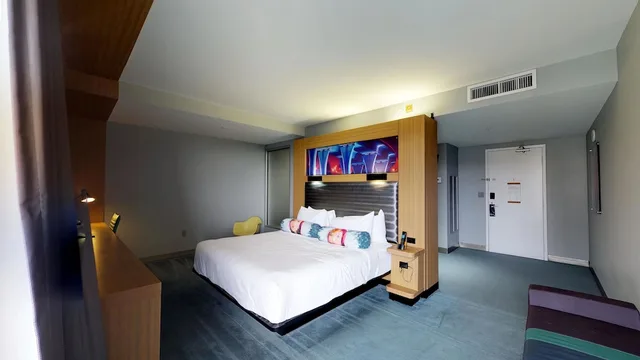 غرفة بسرير كينج بإطلالة على المدينة لذوي الإعاقة، Aloft Miami Brickell 4/8