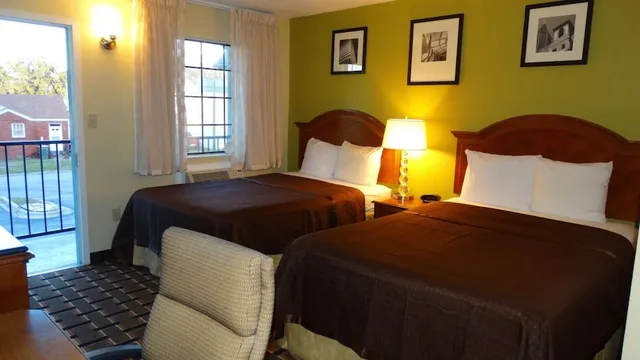 غرفة أساسية بسريرين مزدوجين، Savannah Garden Hotel 4/6