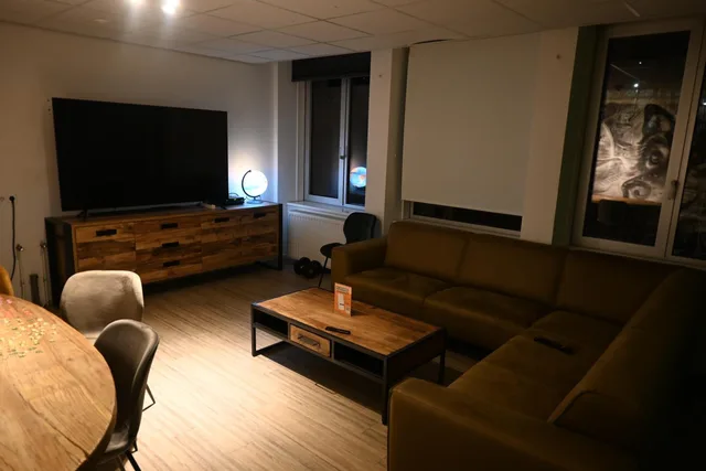 Capsule, Mixed Dorm، Dutchies Hostel 1/2