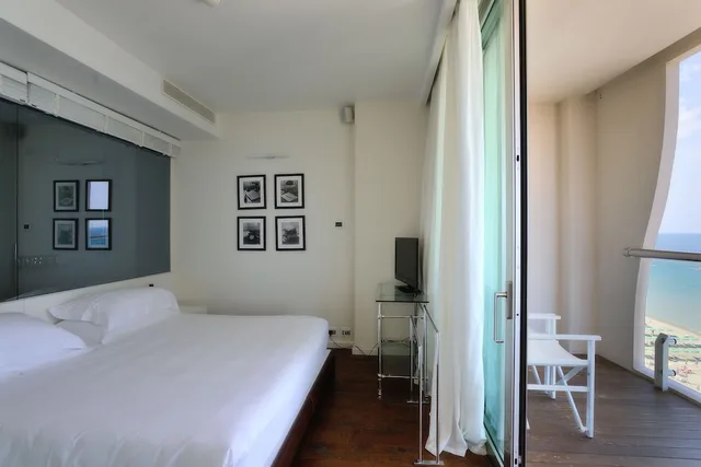 Superior, Suite, Queen Bed, Sea View, Sofa, Excelsior Hotel, Spa & Lido 1/10