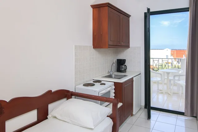 Superior, Apartment, Triple, 3 Beds, Pool View, Ariadni Palace 3/8