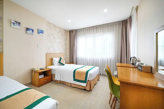 غرفة ثلاثية بسرير كوين، Camila Hotel 8/10