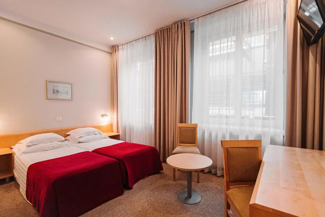 غرفة بسرير مزدوج أو سريرين منفصلين، Rixwell Viru Square Hotel Tallinn 1/1
