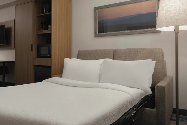جناح استوديو بسريرين كوين بغرفة نوم واحدة، Fairfield Inn Suites Cleveland 3/4