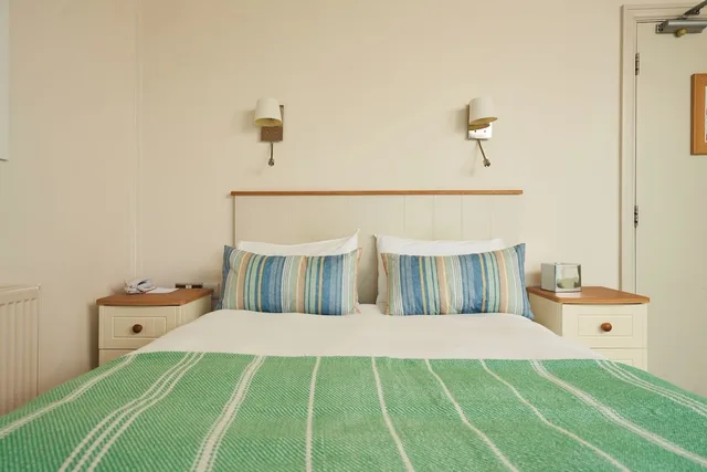 Standard, Double Bed, Accessible, Great Western Hotel 1/1