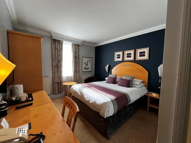 Room, Double Bed, Blackwell Grange 4/5