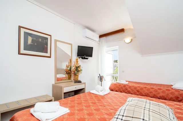 غرفة ثلاثية بسرير فردي بشرفة، Dubrovnik Hotel 5/6
