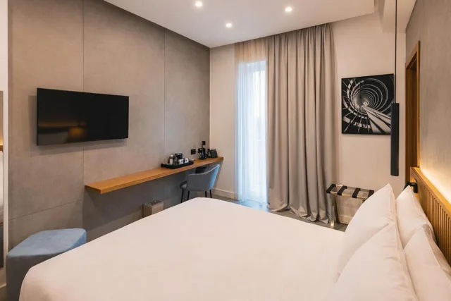 غرفة بسرير مزدوج، J Maluni City Hotel 2/6