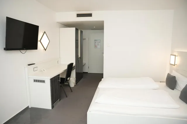 غرفة بسرير مزدوج، Weber Hotel Mannheim 4/10