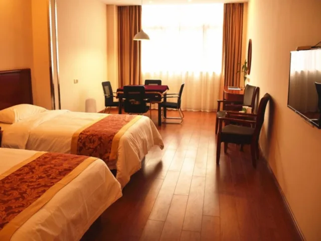 غرفة بزنس بسريرين منفصلين، GreenTree Inn Jiangxi Shangrao Qianshan Ehu Avenue Express Hotel 1/2