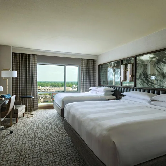 Guest Room, 2 Double Beds, Water View، The Woodlands Waterway Marriott Hotel And Convention Center 3/6