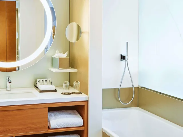 غرفة فاخرة بسرير كينج، Sofitel Luxembourg Europe 8/10