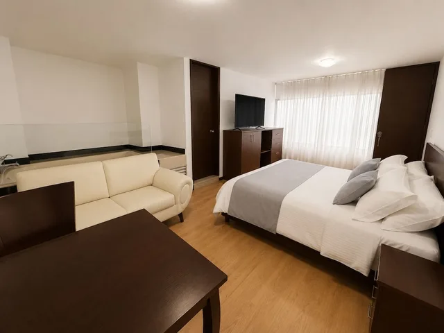 جناح بسرير كينج بجاكوزي، Nogal Suite Hotel Pasto 1/9