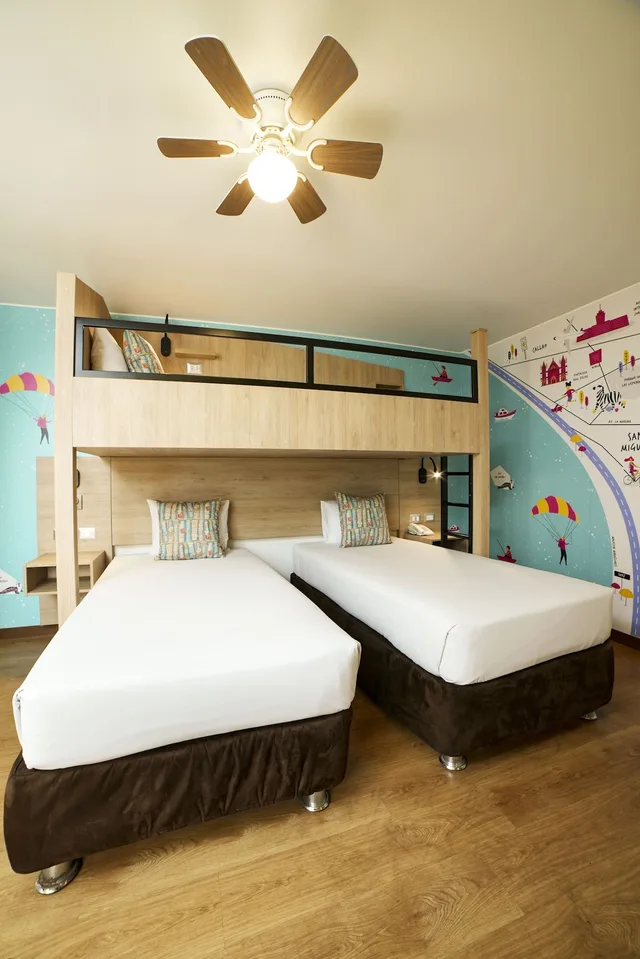 غرفة تقليدية ثلاثية بسريرين منفصلين وسرير بطابقين، Centro by Casa Andina 2/5