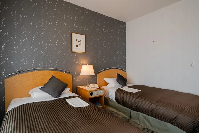 غرفة قياسية بسريرين منفصلين، Hotel Okura Niigata 1/3