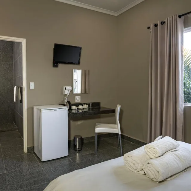 غرفة بسرير مزدوج، Calvinia Hotel by Country Hotels 1/4
