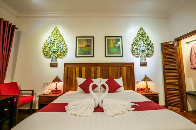 غرفة بريميير ديلوكس بإطلالة على المسبح بشرفة، Asanak D'angkor Boutique Hotel 2/5