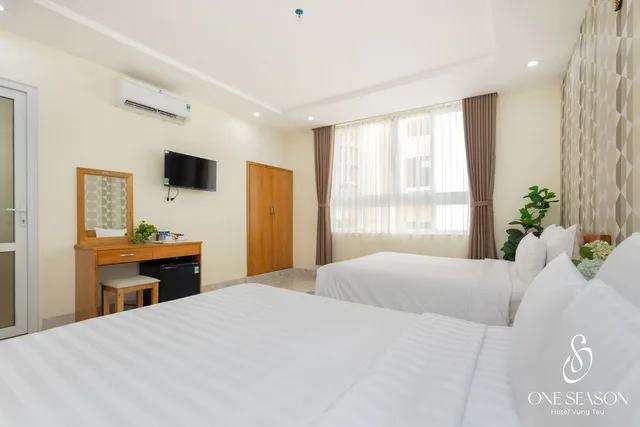 Deluxe, Quadruple, City View, Ngoc Hanh Beach Hotel 9/10
