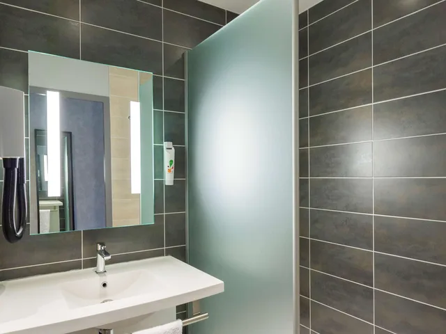 جناح كومفورت بسرير مزدوج، Ibis Styles Vierzon 2/3