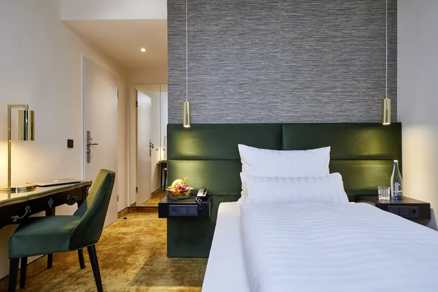 غرفة كلاسيكية مفردة بإطلالة على المدينة، Das Carls Hotel 7/10