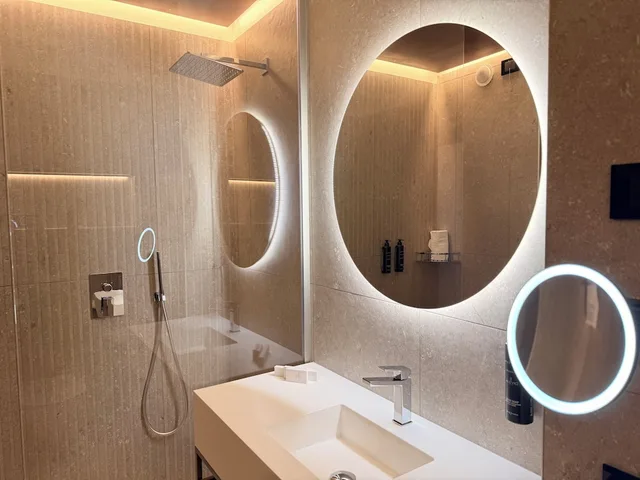 غرفة ديلوكس بسرير مزدوج، Alevic Hotel Sirmione 7/8