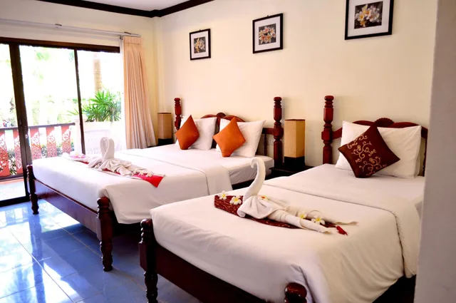 Deluxe, Triple, LANTA SEAFRONT RESORT 1/2