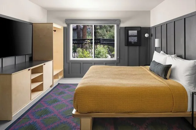 جناح بسريرين كينج لذوي الإعاقة، The Coachman Hotel 1/1
