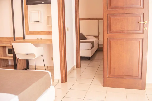 غرفة ديلوكس رباعية، Hotel Al Paradise 3/6