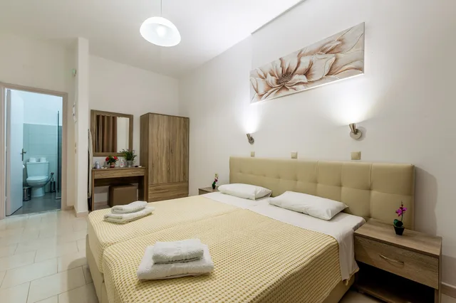 1 Bedroom, Mountain, Apartment, Queen Bed, Garden and Village View, Terrace، Villa Maroula 3/4