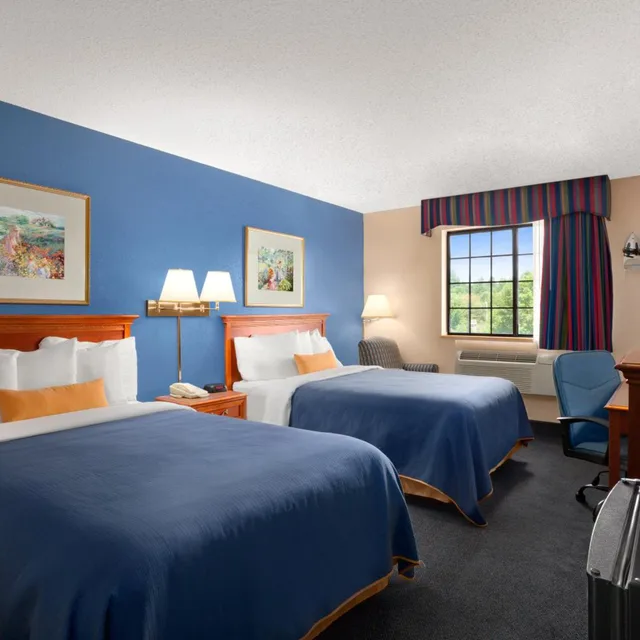 غرفة ديلوكس بسريرين مزدوجين، Days Inn By Wyndham Keene Nh 2/6