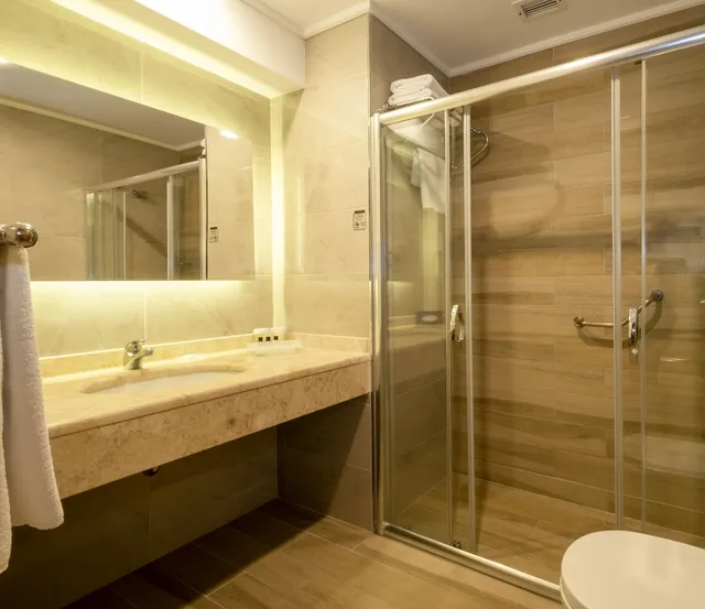 غرفة قياسية بسريرين منفصلين، Euro Park Hotel Bursa 3/3