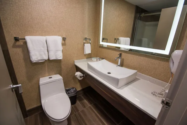غرفة بسرير مزدوج، Baymont by Wyndham Medicine Hat 5/5