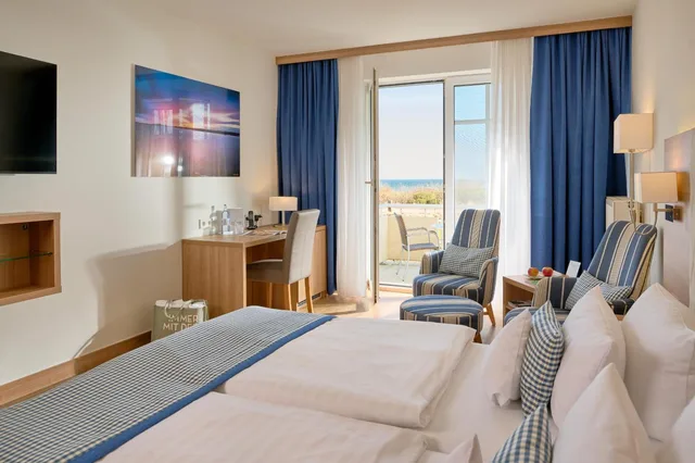 غرفة بسرير مزدوج بإطلالة على البحر بشرفة في الطابق الأرضي، Hotel Bernstein 5/6