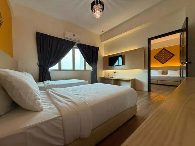 جناح عائلي ديلوكس بسريرين كينج، Kingston Hotel 25 at Summit Signature Batu Pahat 1/1