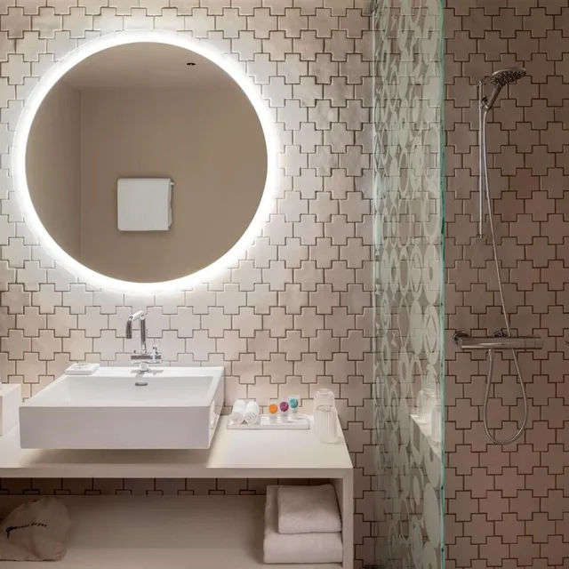 غرفة بسرير كينج في طابق مرتفع بإطلالة، Hyatt Place Zurich Airport The Circle 6/7