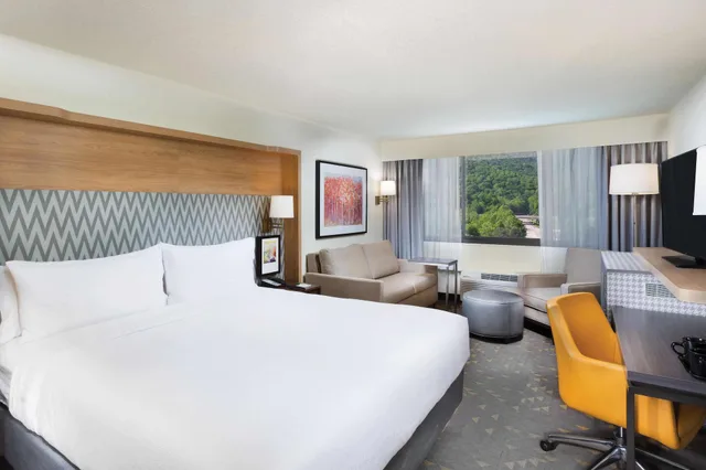 غرفة قياسية بسرير كوين، Holiday Inn Biltmore East 2/6