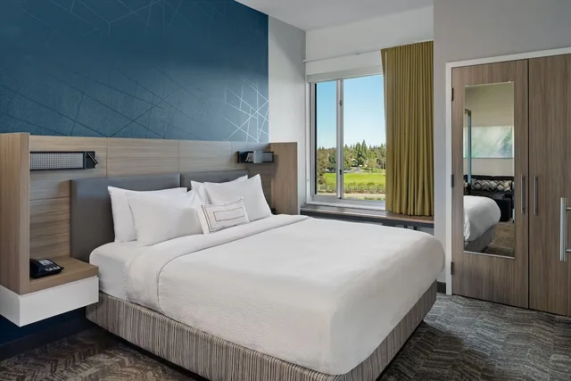 جناح بسرير كينج مع سرير سحّاب إضافي لذوي الإعاقة، SpringHill Suites by Marriott West Sacramento 1/7