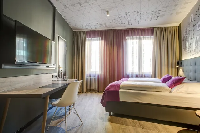 Standard, Twin Beds, Boutique 003 Koln am DOM 3/8