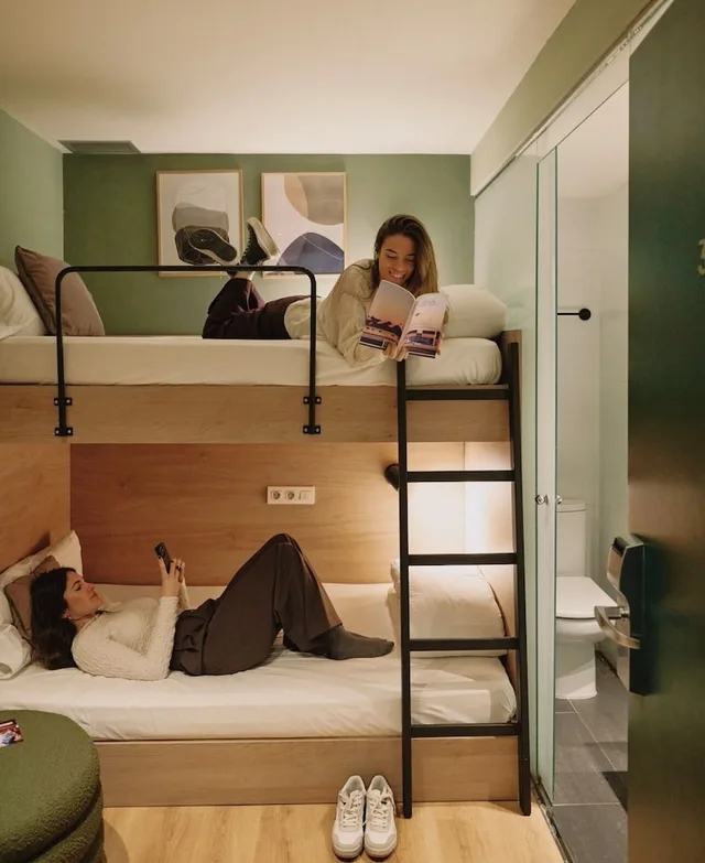 Room, Bunk Bed, No Window, Hotel TOC Hotel Las Ramblas 3/5